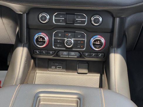 Used 2021 GMC Yukon AT4 w/ AT4 Premium Plus Package image 16