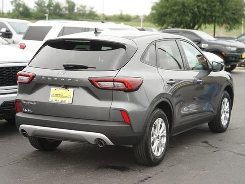 Used 2025 Ford Escape Active w/ Tech Pack #1 FWD image 6