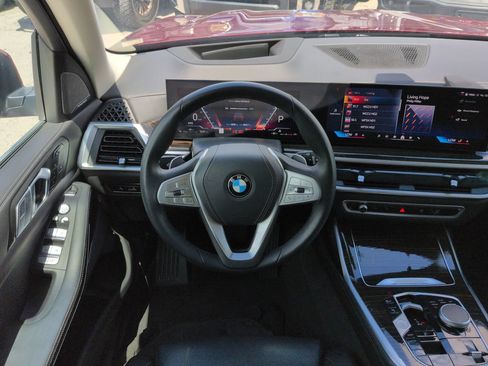 Used 2026 BMW X7 xDrive40i AWD/4WD image 16