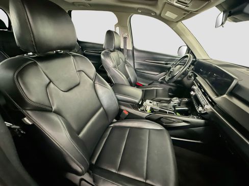 Used 2025 Kia Telluride S FWD image 34