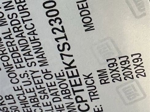 Certified 2025 Chevrolet Colorado Trail Boss image 29