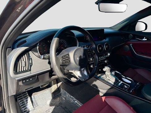 Used 2023 Kia Stinger GT-Line w/ Sun & Sound Package AWD/4WD image 9