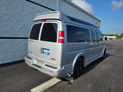 Used 2020 GMC Savana 2500 Extended w/ Enhanced Convenience Package image 3