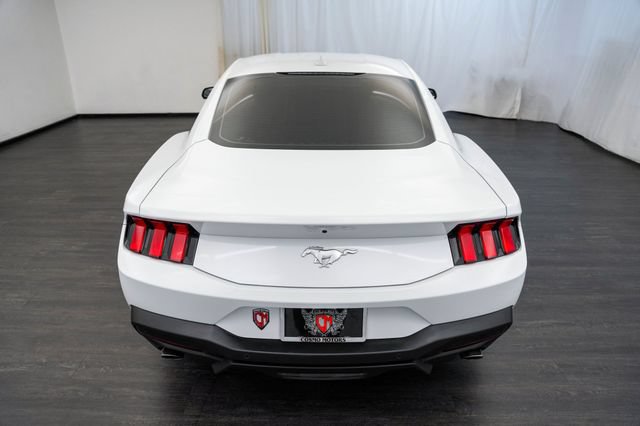 Used 2025 Ford Mustang Coupe RWD image 15
