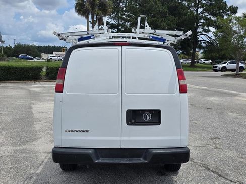 Used 2019 Chevrolet Express 2500 Extended w/ Driver Convenience Package RWD image 4