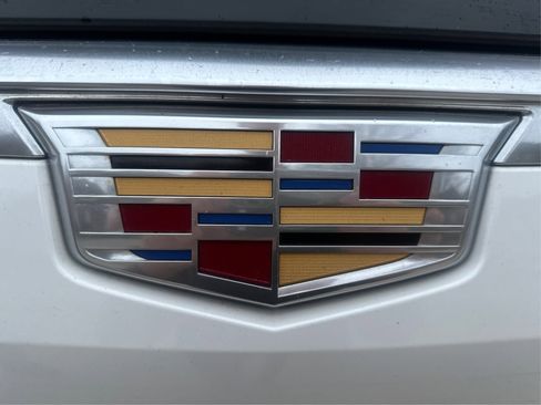 Used 2021 Cadillac Escalade Premium Luxury w/ Performance Package image 26