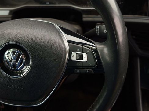 Used 2020 Volkswagen Jetta SE w/ SE Cold Weather Package image 14