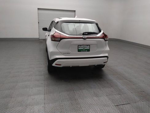Used 2024 Nissan Kicks S FWD image 6