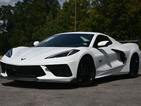 Used 2023 Chevrolet Corvette Stingray Convertible w/ 1LT image 4