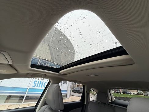 Used 2016 Honda CR-V Touring image 14