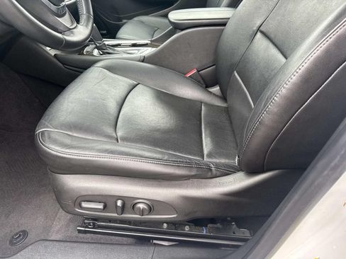 Used 2016 Chevrolet Malibu Premier w/ Driver Confidence Package FWD image 19