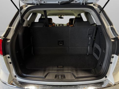 Used 2017 Buick Enclave Leather image 17