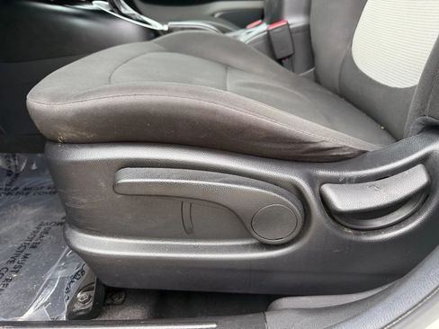 Used 2016 Kia Soul FWD image 17
