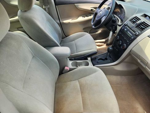 Used 2013 Toyota Corolla L FWD image 13