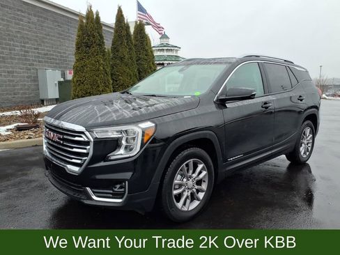 Used 2024 GMC Terrain SLT w/ Infotainment Package II AWD/4WD image 2