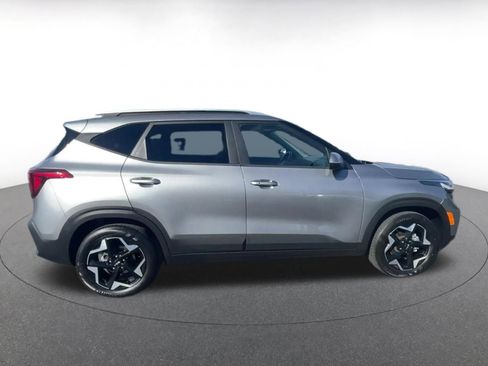 Used 2025 Kia Seltos S image 16