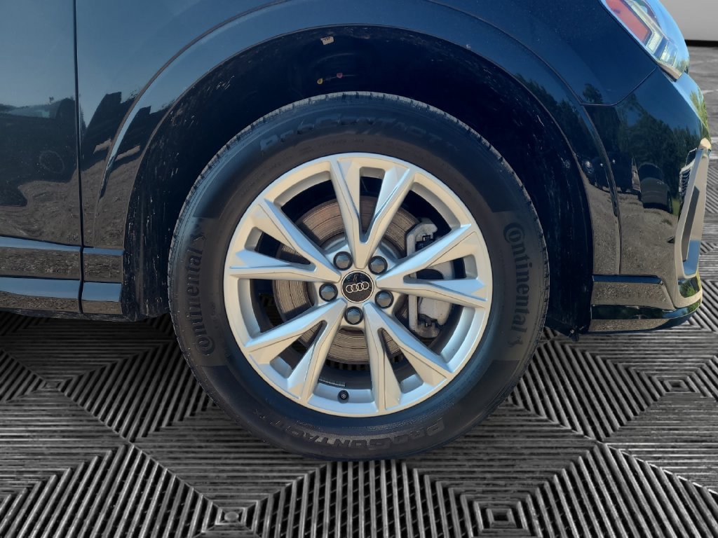 Used 2025 Audi Q3 2.0T Premium AWD/4WD image 16