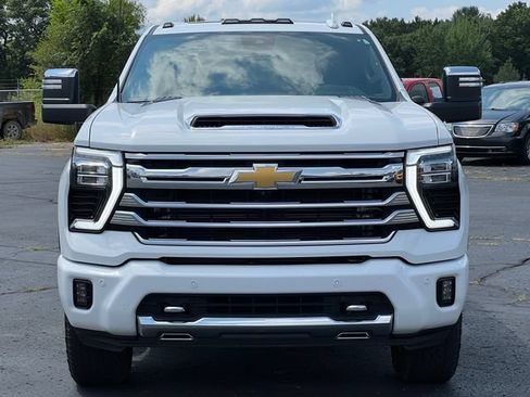 Used 2024 Chevrolet Silverado 2500 High Country w/ High Country Premium Package AWD/4WD image 47