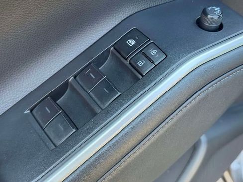 Used 2023 Toyota Highlander XSE image 22