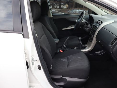 Used 2010 Toyota Corolla S image 22