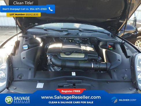 Used 2017 Porsche Cayenne Platinum Edition image 16