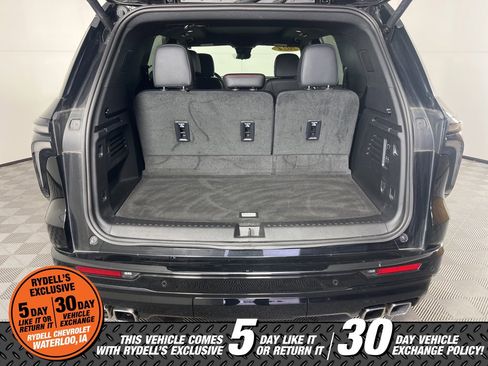 Certified 2024 Chevrolet Traverse RS w/ LPO, Floor Liner Package image 22