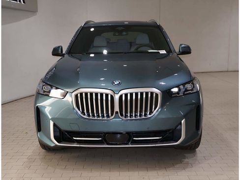 Certified 2024 BMW X5 xDrive50e w/ Premium Package AWD/4WD image 10