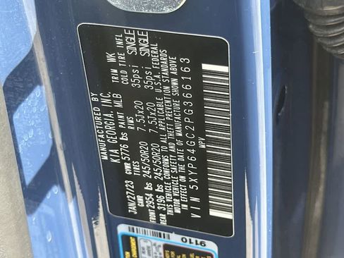 Certified 2023 Kia Telluride S w/ S Sunroof Package image 29