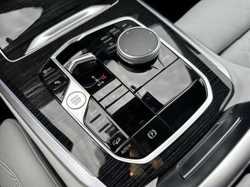 New 2026 BMW X5 xDrive40i w/ M Sport Package image 24