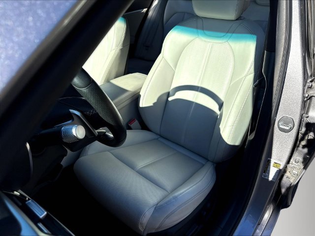 Used 2025 Genesis G70 2.5T RWD image 22
