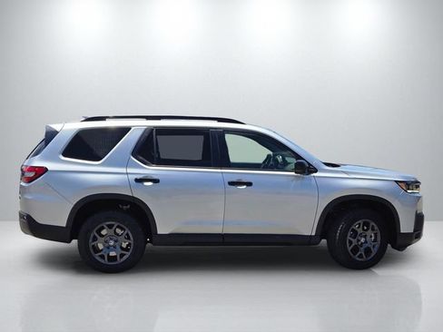 New 2026 Honda Pilot TrailSport image 4