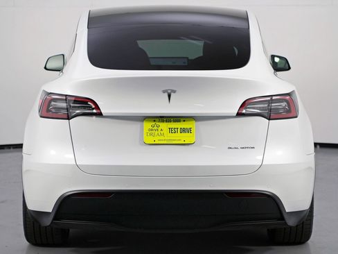 Used 2021 Tesla Model Y Long Range image 51