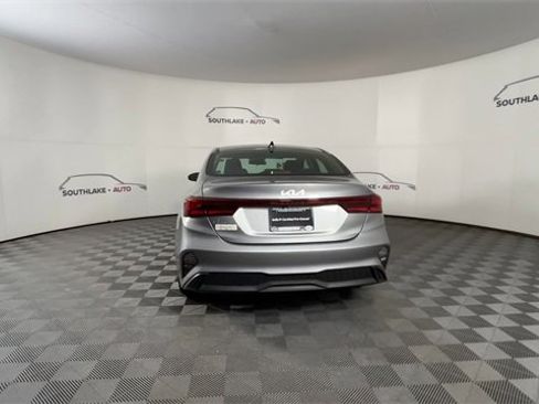 Certified 2024 Kia Forte LXS w/ LXS Technology Package image 7