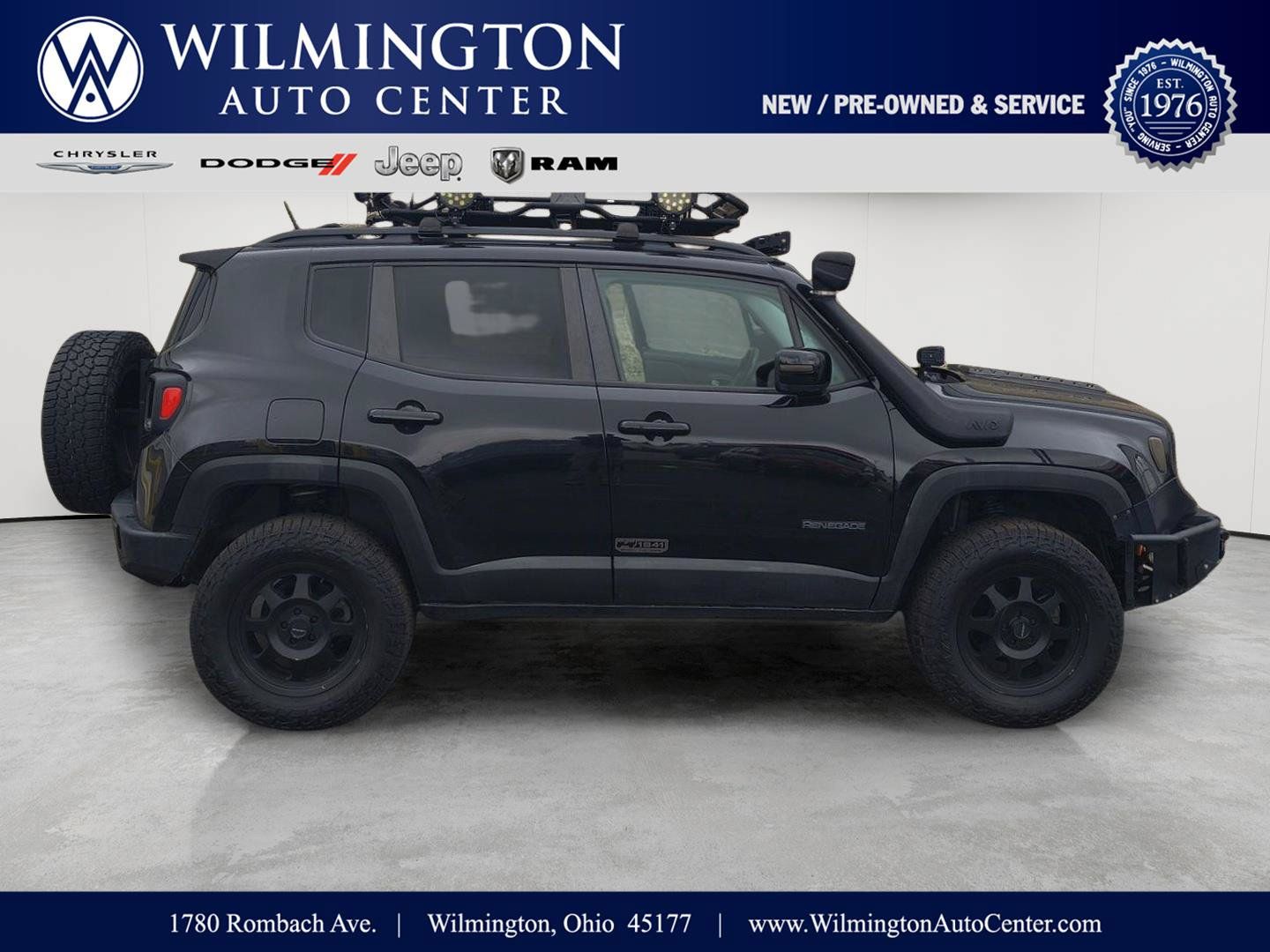 Used 2017 Jeep Renegade Altitude AWD/4WD image 1