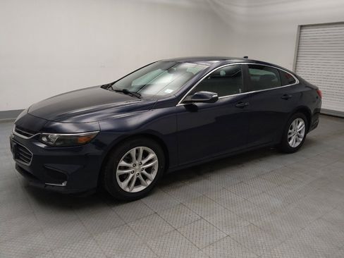 Used 2018 Chevrolet Malibu LT image 2