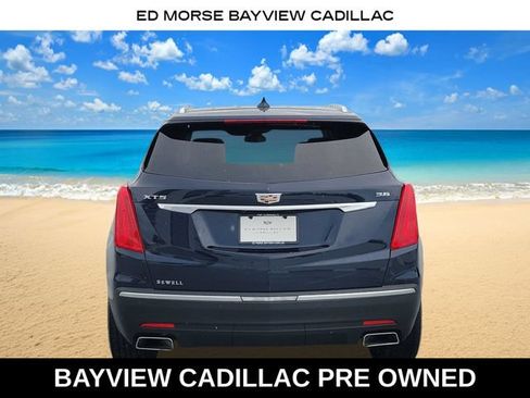 Used 2017 Cadillac XT5 Luxury w/ Driver Awareness Package FWD image 4