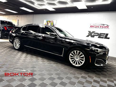Used 2022 BMW 740i RWD image 1