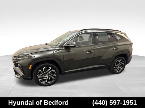 Used 2025 Hyundai Tucson Limited AWD/4WD image 9
