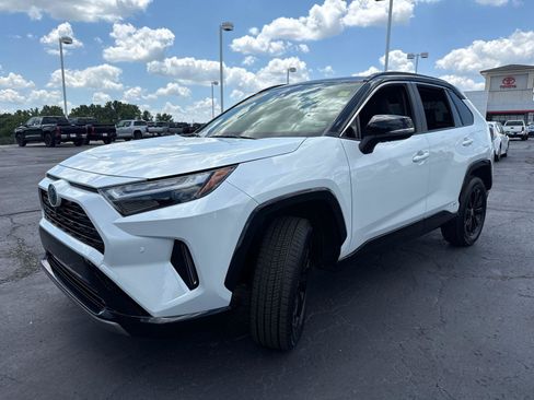 Used 2024 Toyota RAV4 XSE w/ Advanced Technology Package AWD/4WD image 4