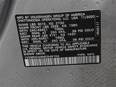 Used 2021 Volkswagen Atlas SEL R-Line image 35