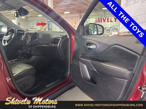 Certified 2021 Jeep Cherokee Limited w/ Elite Package image 41