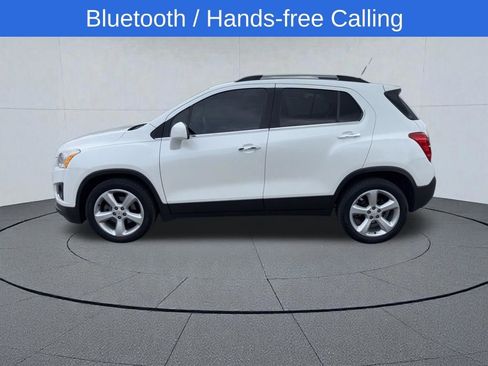 Used 2015 Chevrolet Trax LTZ AWD/4WD image 2