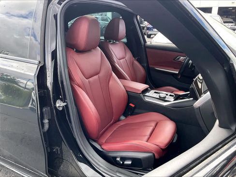 Used 2023 BMW 330i Sedan w/ M Sport Package RWD image 9