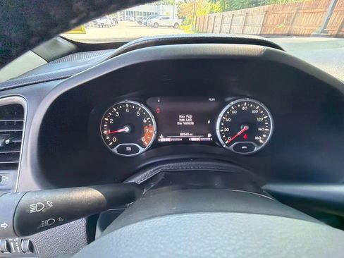 Used 2018 Jeep Renegade Limited w/ UConnect 8.4 Nav Group AWD/4WD image 30