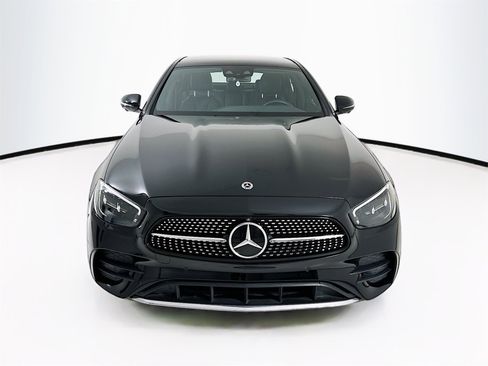 Used 2023 Mercedes-Benz E 450 4MATIC Sedan image 2