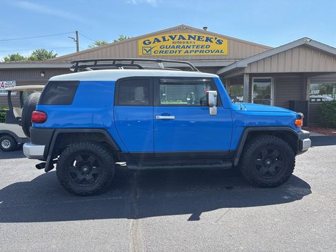 Used 2007 Toyota FJ Cruiser 4WD image 3
