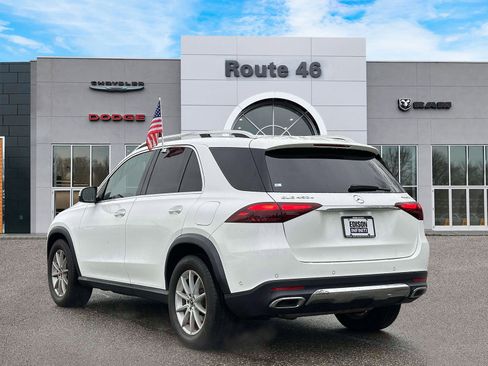 Used 2024 Mercedes-Benz GLE 450e 4MATIC image 4