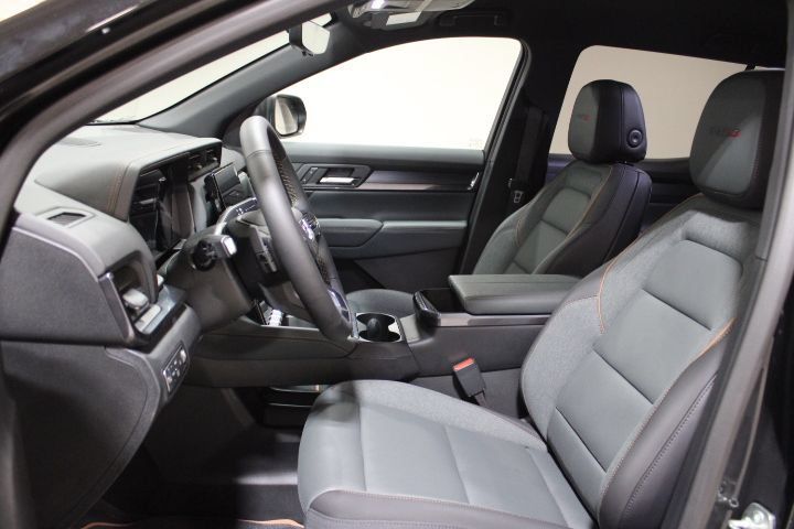 New 2026 GMC Terrain AT4 w/ Convenience Package III AWD/4WD image 17