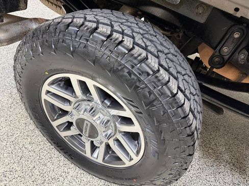 Used 2018 Ford F250 Lariat w/ Camper Package image 78