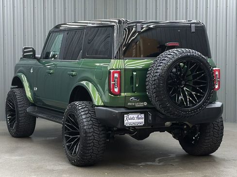 Used 2025 Ford Bronco Outer Banks image 3